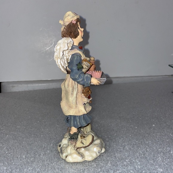 Boyd’s Bears Ms Mercy The Guardian Angel Of Nurses - Picture 4 of 9